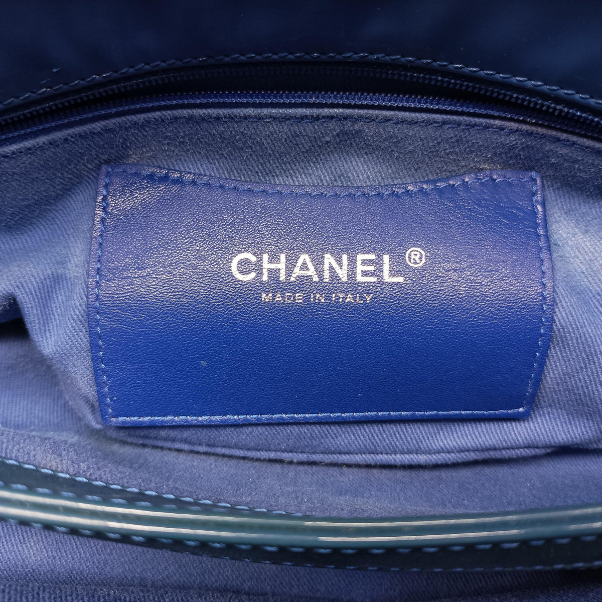 Pre-owned Chanel Mademoiselle Bowling Blue Patent A50556 shoulderbag | stylenewstar