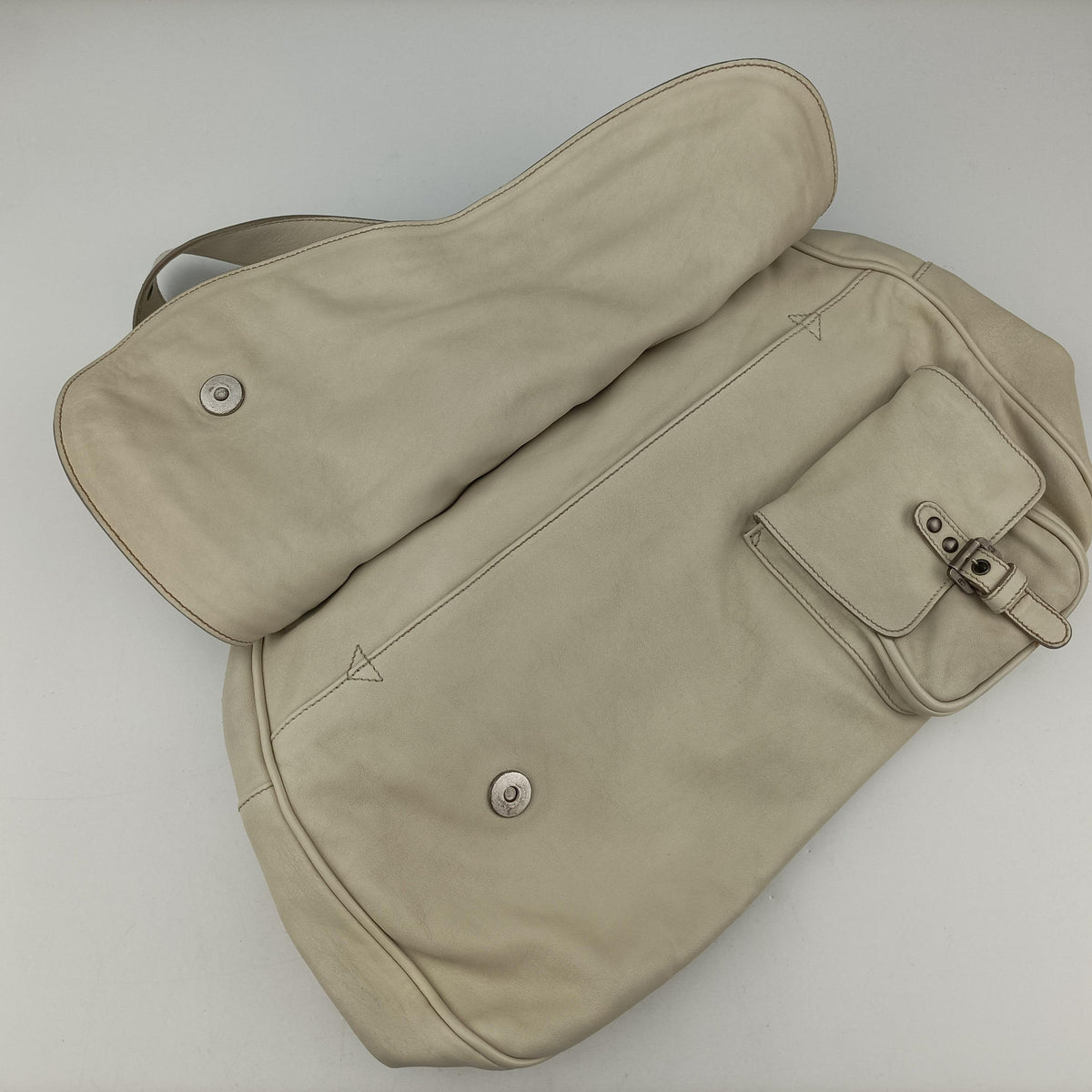 Secondhand Christian Dior Gaucho White Leather  handbag | stylenewstar
