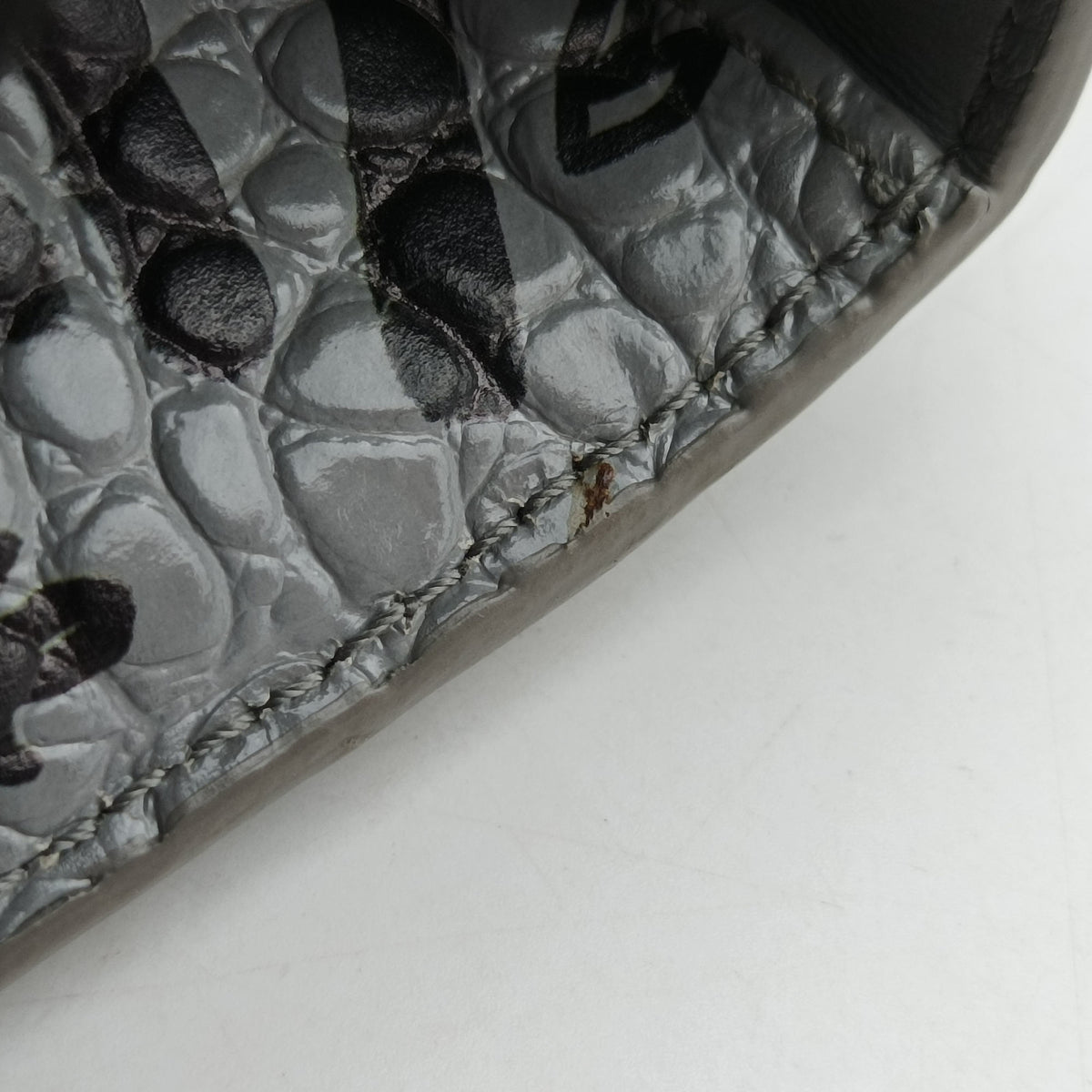 Pre-owned Balenciaga Hourglass Graffiti Gray×Black Leather  shoulderbag | stylenewstar
