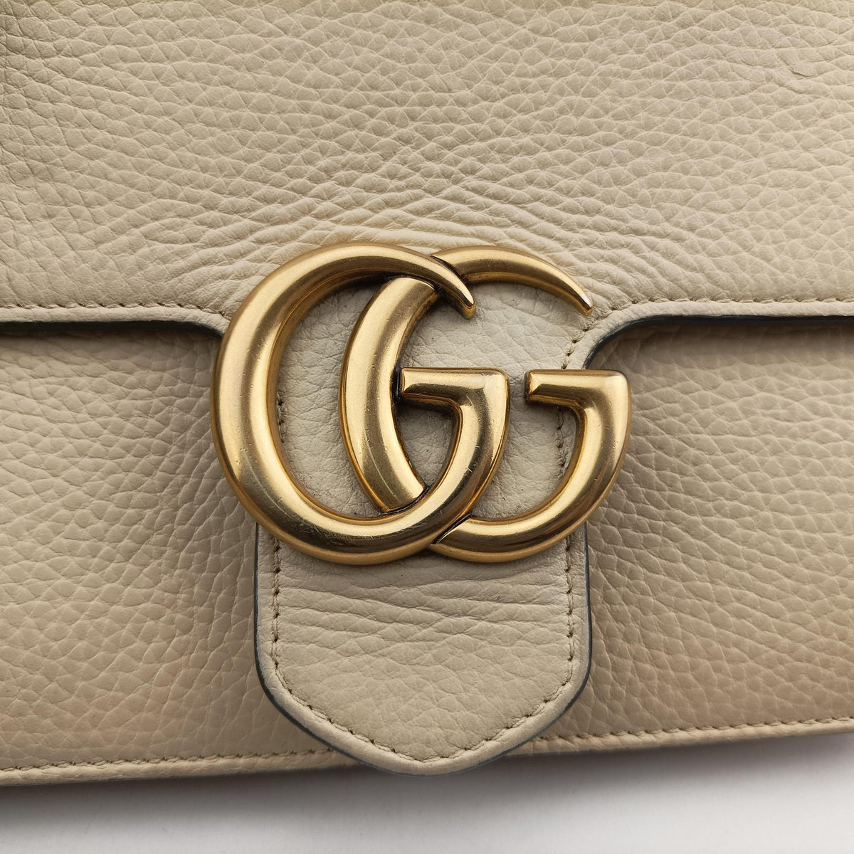 Pre-owned Gucci GG Marmont White Leather 779790 shoulderbag | stylenewstar