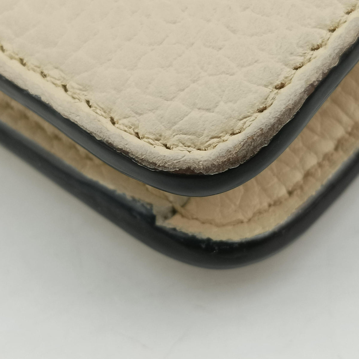 Pre-owned Gucci GG Marmont White Leather 779790 shoulderbag | stylenewstar