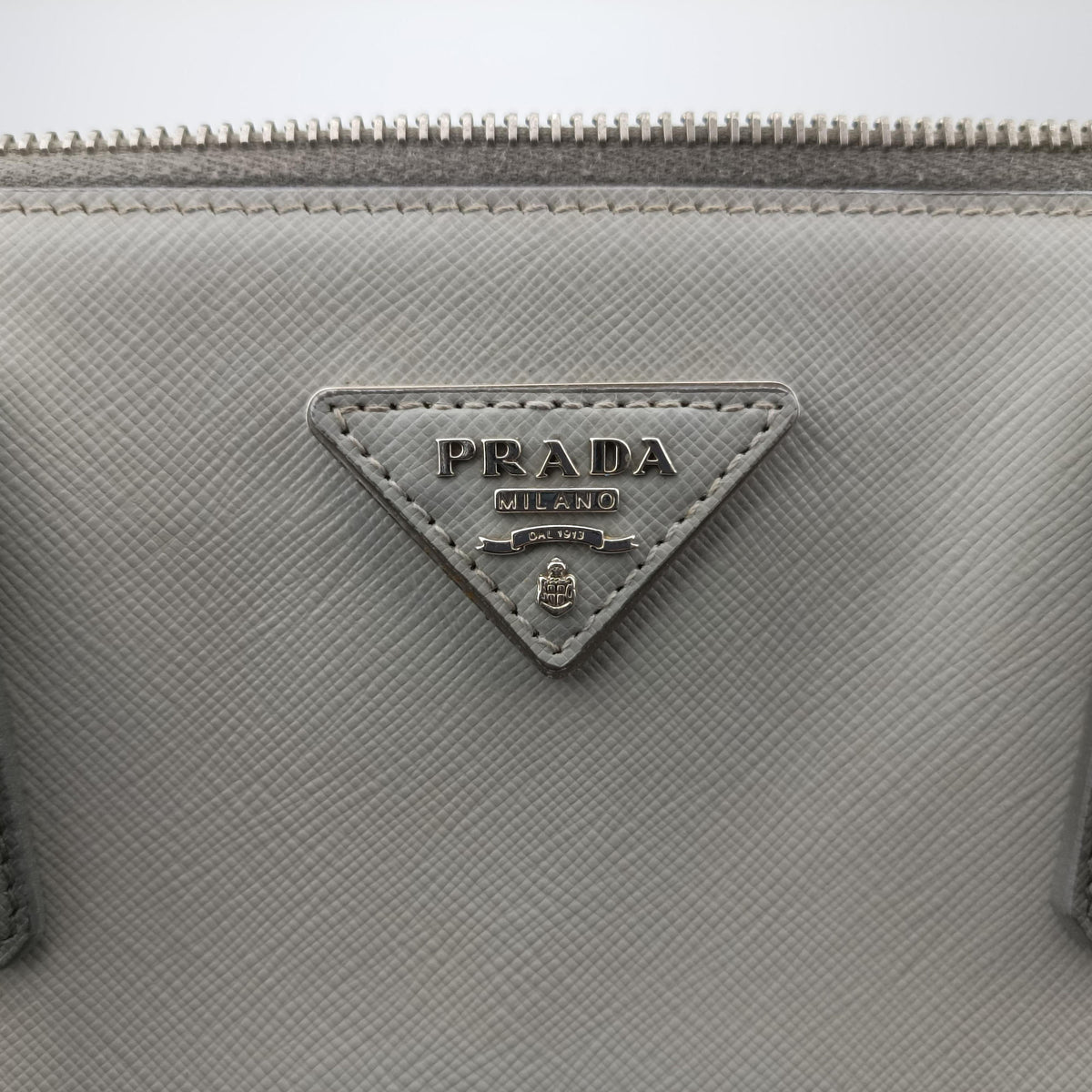 Secondhand Prada Galleria Grey SAFFIANO Leather B2274C shoulderbag | stylenewstar