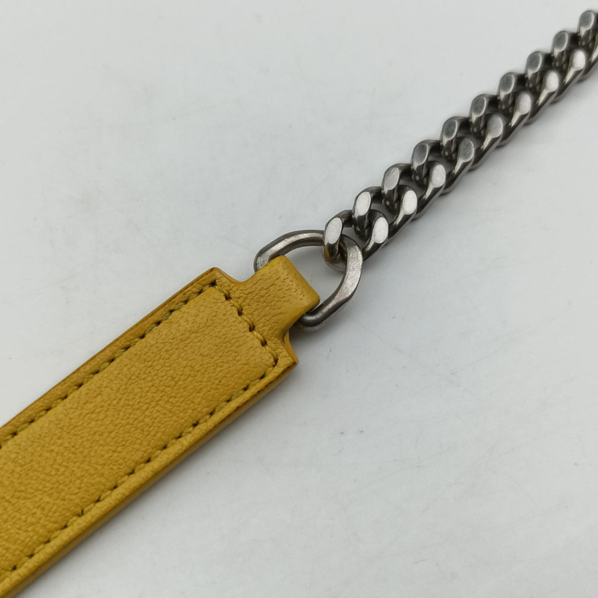 Pre-owned Yves Saint Laurent Baby Chai Yellow Leather 399289 shoulderbag | stylenewstar