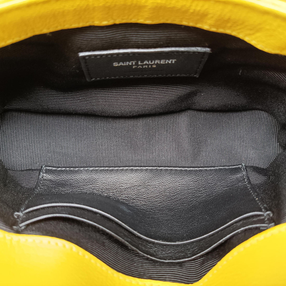Pre-owned Yves Saint Laurent Baby Chai Yellow Leather 399289 shoulderbag | stylenewstar