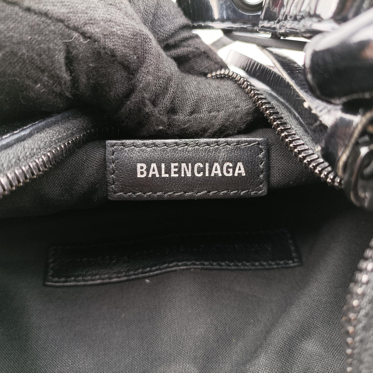 Pre-owned Balenciaga Le Cagole Black Patent  shoulderbag | stylenewstar