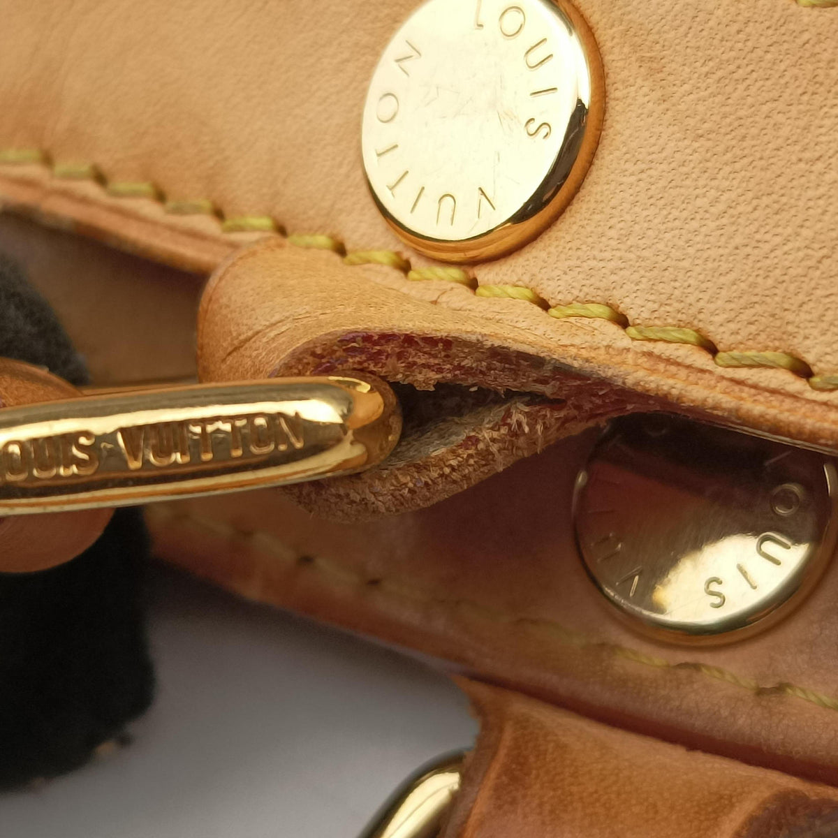 Vintage Louis Vuitton Brea MM Grand Bleu Vernis M90054 shoulderbag | stylenewstar