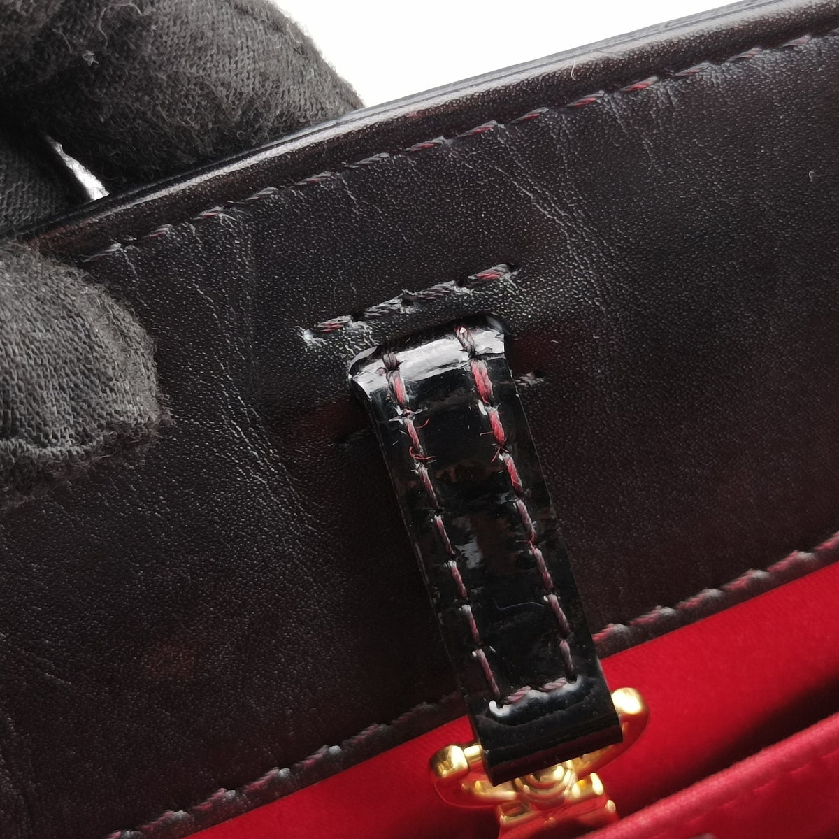 Pre-owned Louis Vuitton Montaigne BB Noir Vernis  shoulderbag | stylenewstar