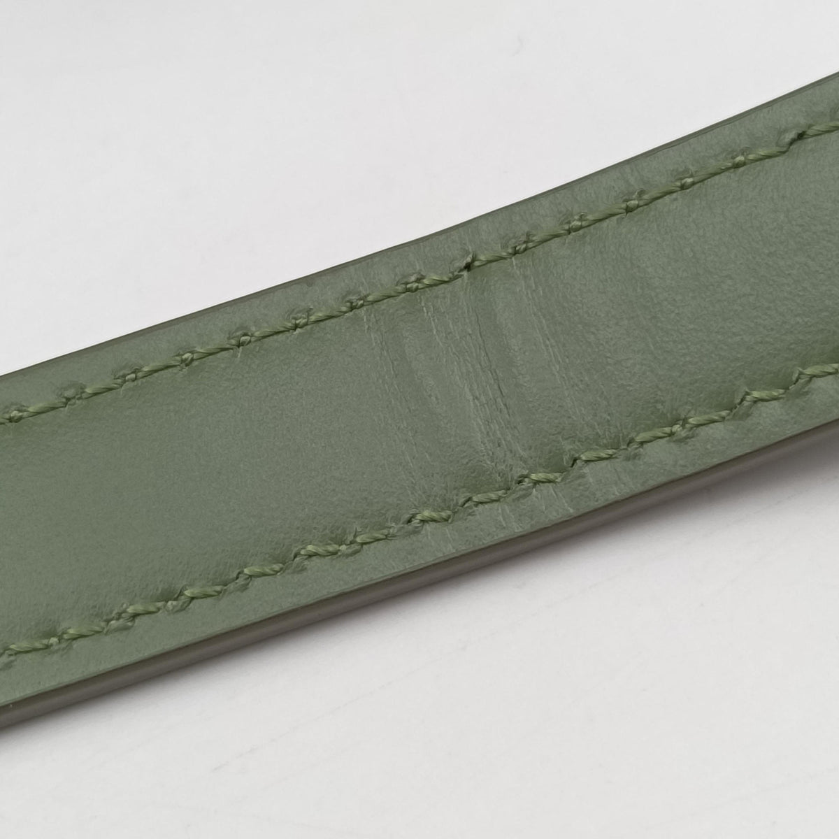 Pre-owned Celine Besace 16 Small Green Leather W-SL-2 shoulderbag | stylenewstar