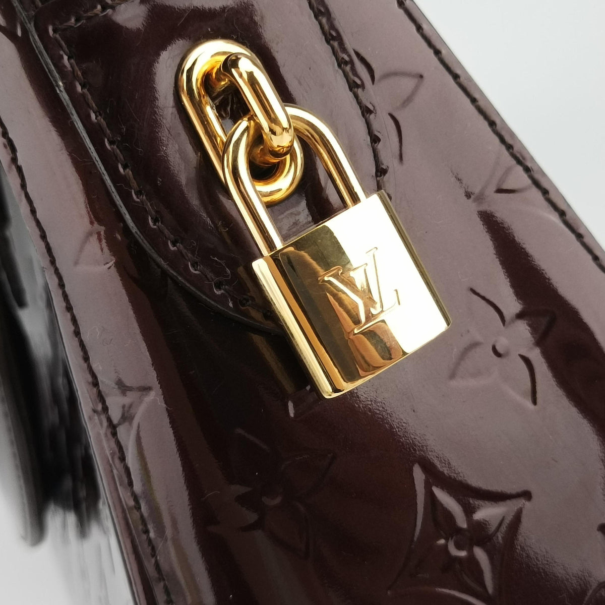 Pre-owned Louis Vuitton MELROSE AVENUE AMARANTE Vernis M93757 handbag | stylenewstar