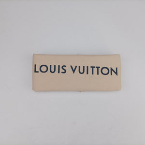 Pre-owned Louis Vuitton MELROSE AVENUE AMARANTE Vernis M93757 handbag | stylenewstar