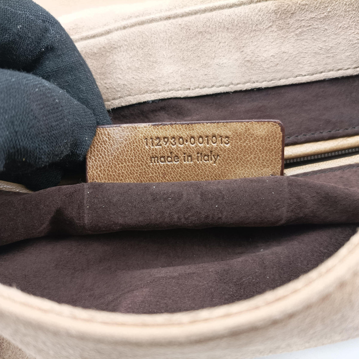Pre-owned Yves Saint Laurent Mombasa Camel Suede 112930 shoulderbag | stylenewstar