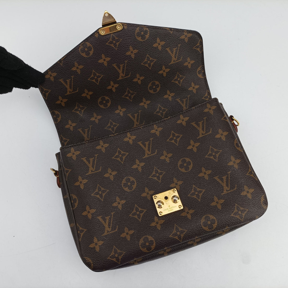 Pre-owned Louis Vuitton Pochette Metis MM Brown Monogram Canvas M44875 shoulderbag | stylenewstar