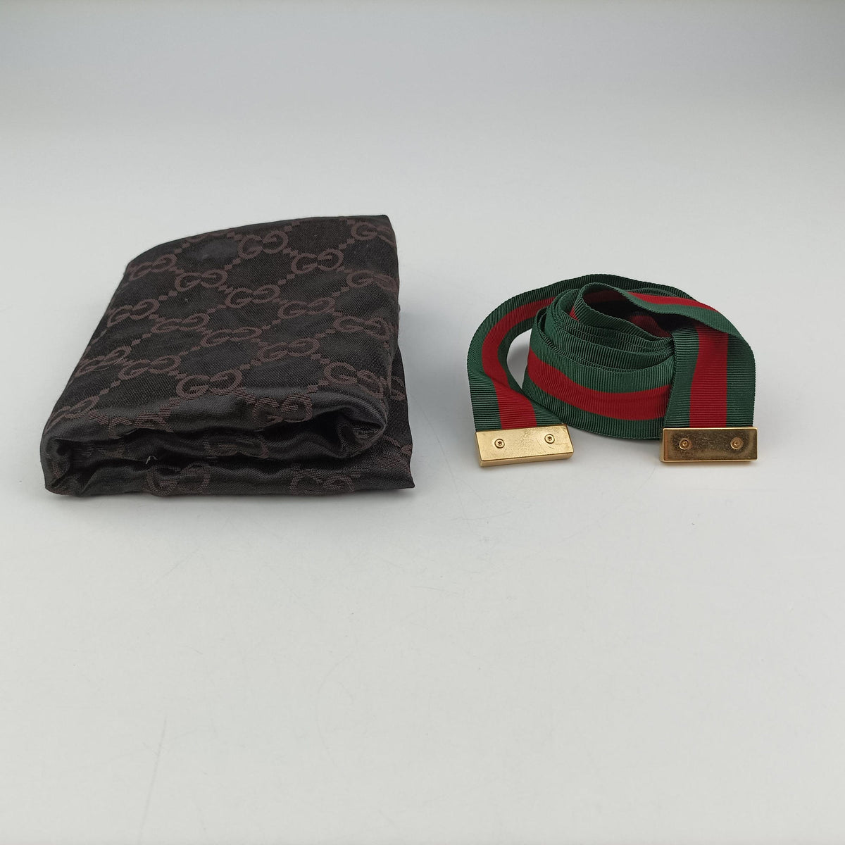 Pre-owned Gucci Sylvie Red Leather 421882 shoulderbag | stylenewstar