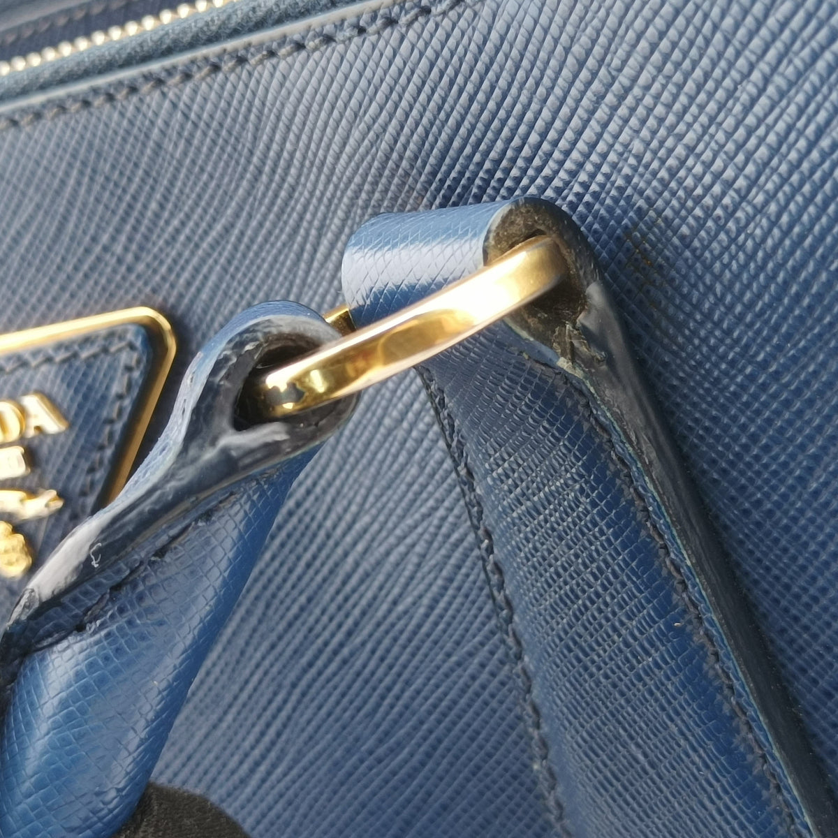 Vintage Prada Galleria Blue SAFFIANO Leather BN2274 handbag | stylenewstar