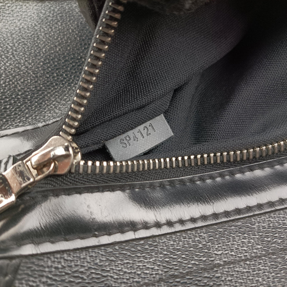 Pre-owned Louis Vuitton DANIEL MM Noir Damier Graphite N58029 shoulderbag | stylenewstar