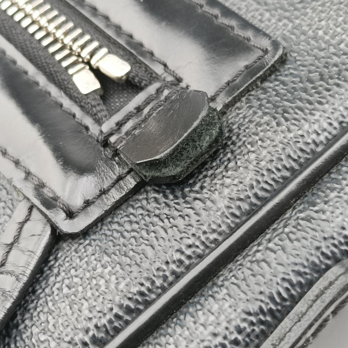 Pre-owned Louis Vuitton DANIEL MM Noir Damier Graphite N58029 shoulderbag | stylenewstar