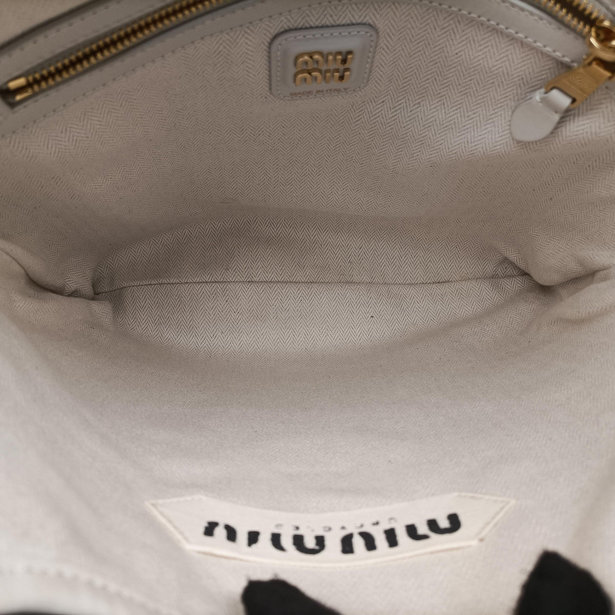 Pre-owned Miu Miu Ivy White x Beige suede x Leather  handbag | stylenewstar