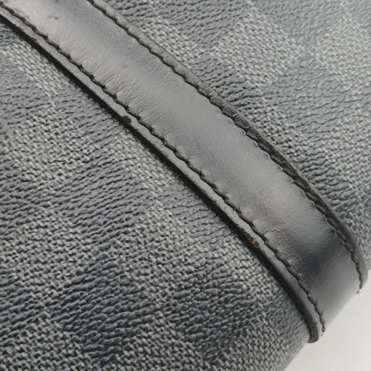 Pre-owned Louis Vuitton Tadao Noir Damier Graphite N51192 shoulderbag | stylenewstar