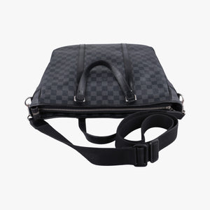 Pre-owned Louis Vuitton Tadao Noir Damier Graphite N51192 shoulderbag | stylenewstar