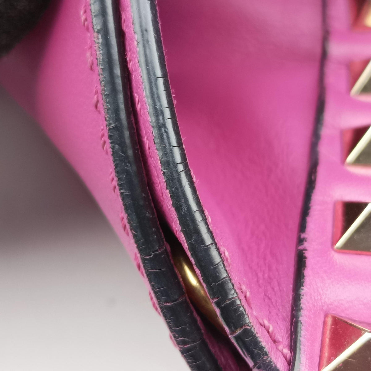 Vintage Valentino Rockstud Purple Leather  shoulderbag | stylenewstar
