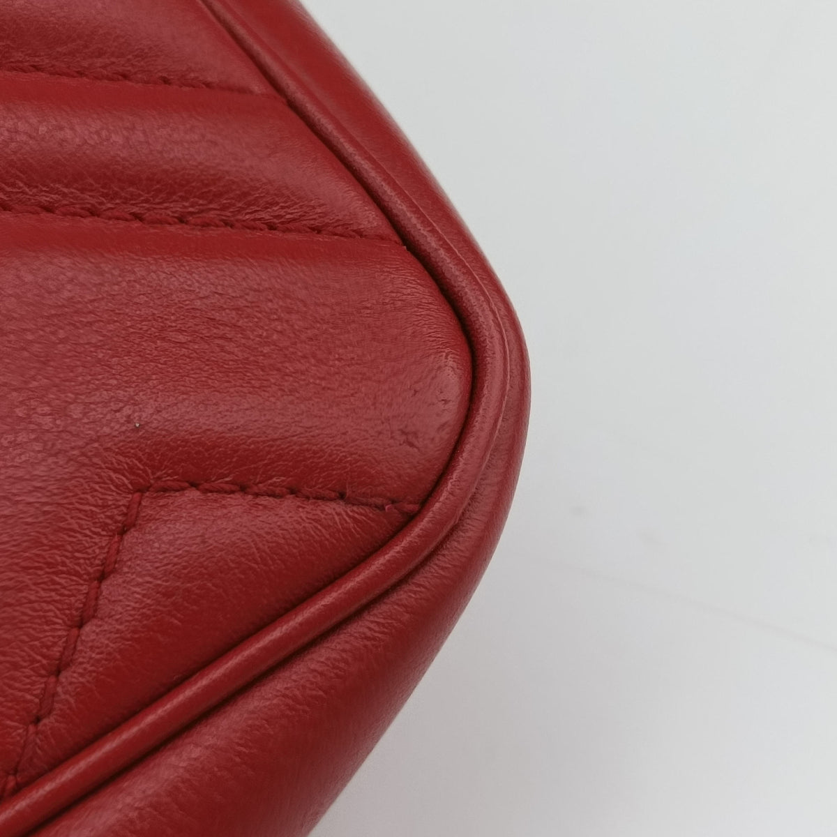 Pre-owned Gucci GG Marmont Red Leather 476433 shoulderbag | stylenewstar