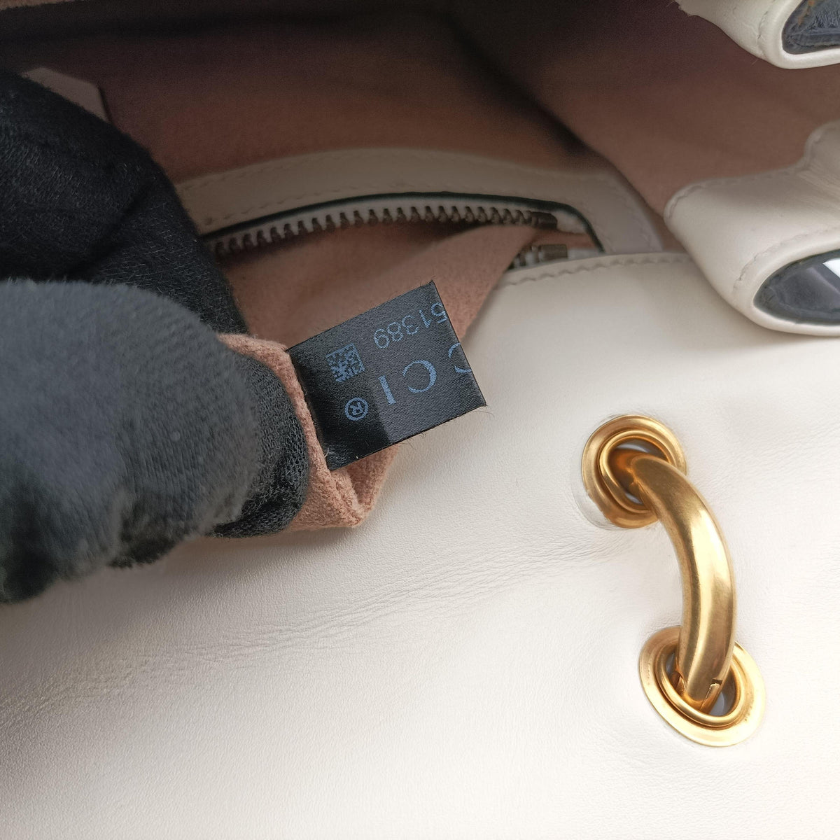 Vintage Gucci Queen Margaret Black×white Leather 476542 shoulderbag | stylenewstar