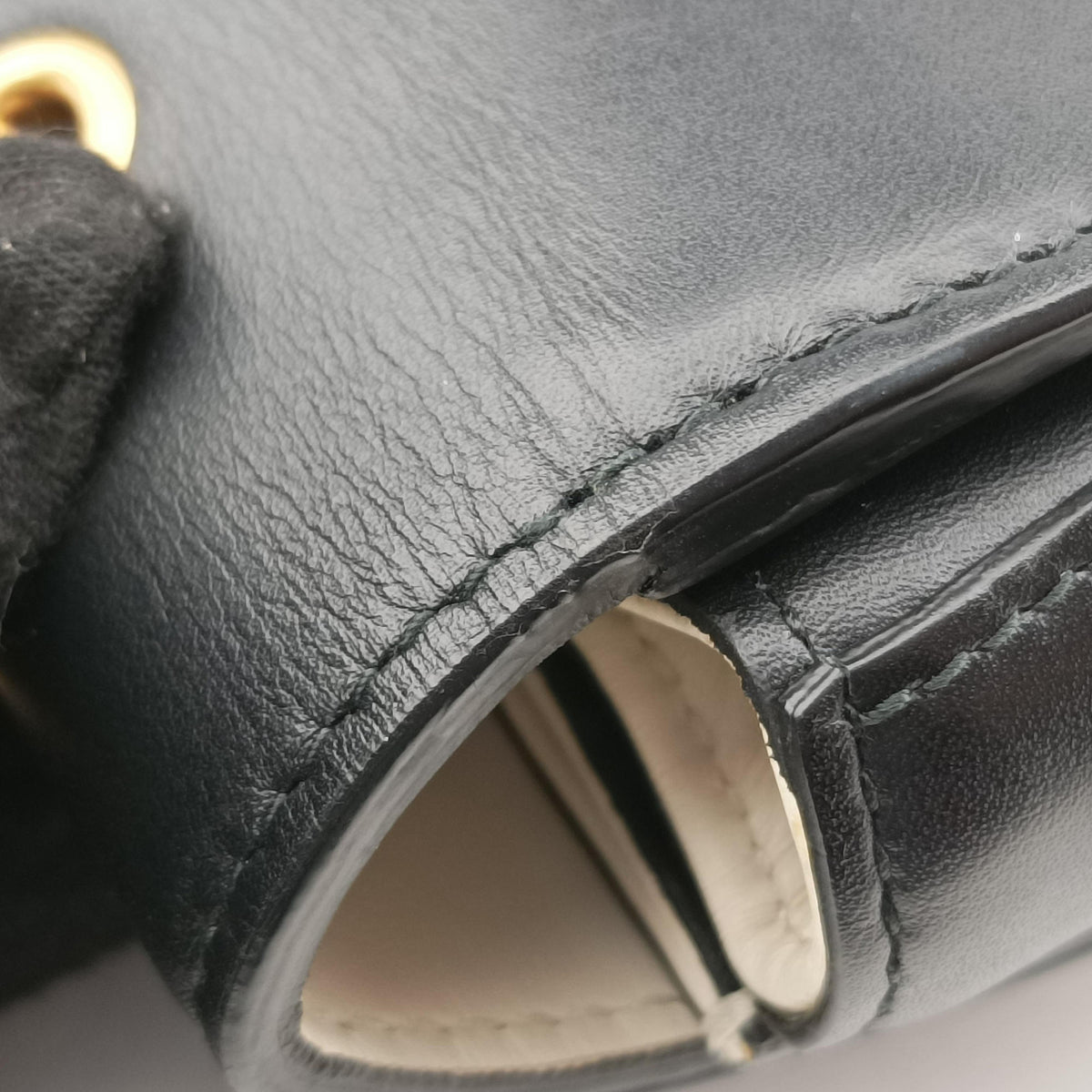 Vintage Gucci Queen Margaret Black×white Leather 476542 shoulderbag | stylenewstar