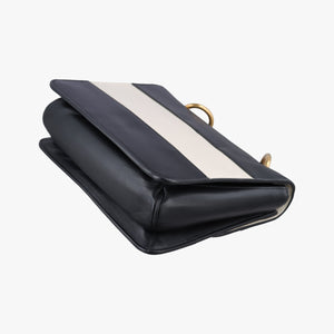 Vintage Gucci Queen Margaret Black×white Leather 476542 shoulderbag | stylenewstar