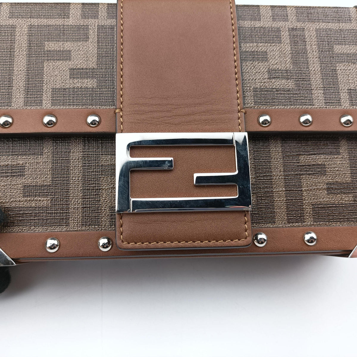 Vintage Fendi Zucca Trunk Brown PVC Coated Canvas × Leather 7VA507 shoulderbag | stylenewstar
