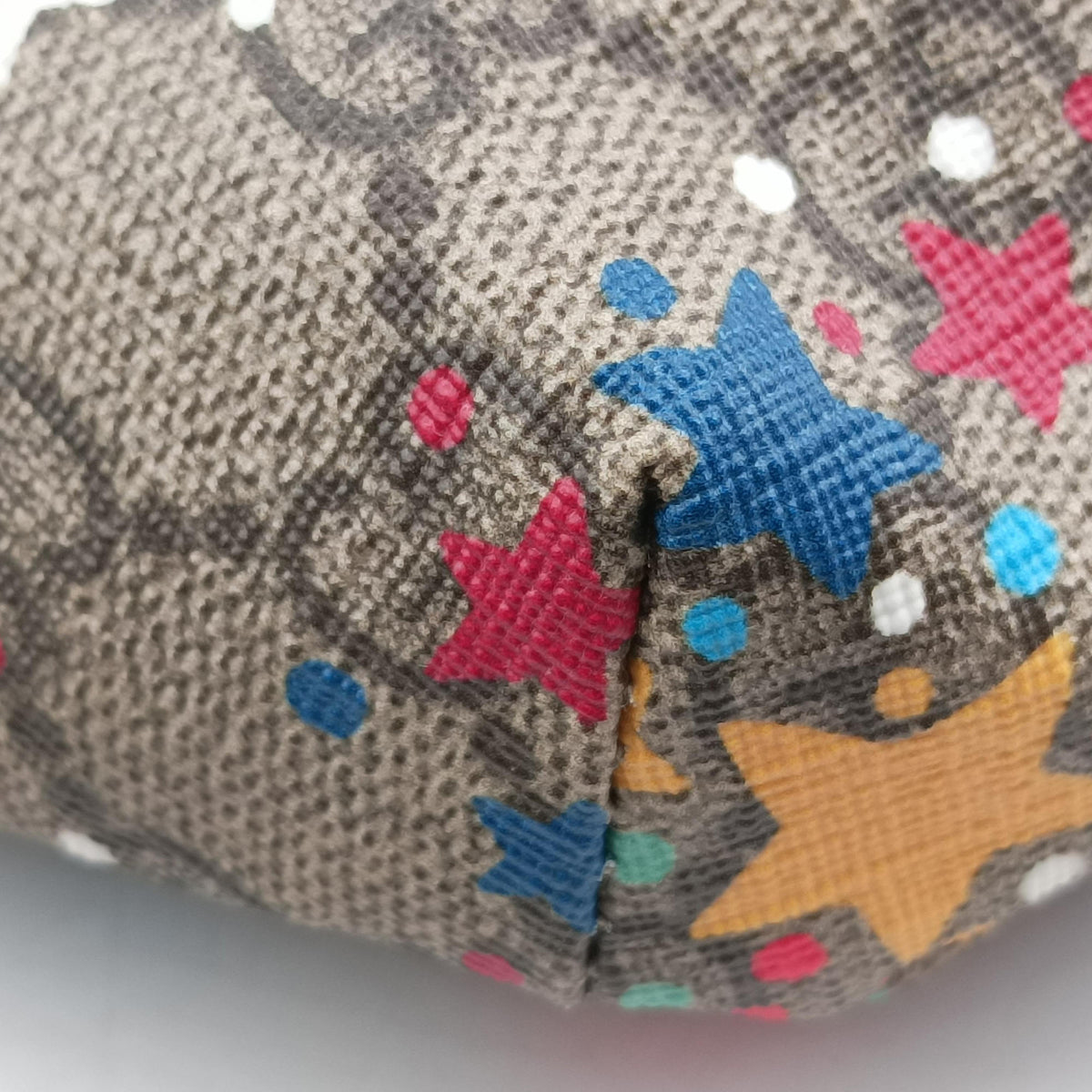 Vintage Gucci Kids Line Children's Star beige×multi PVC coated canvas 502095 bum bag/waist bag | stylenewstar
