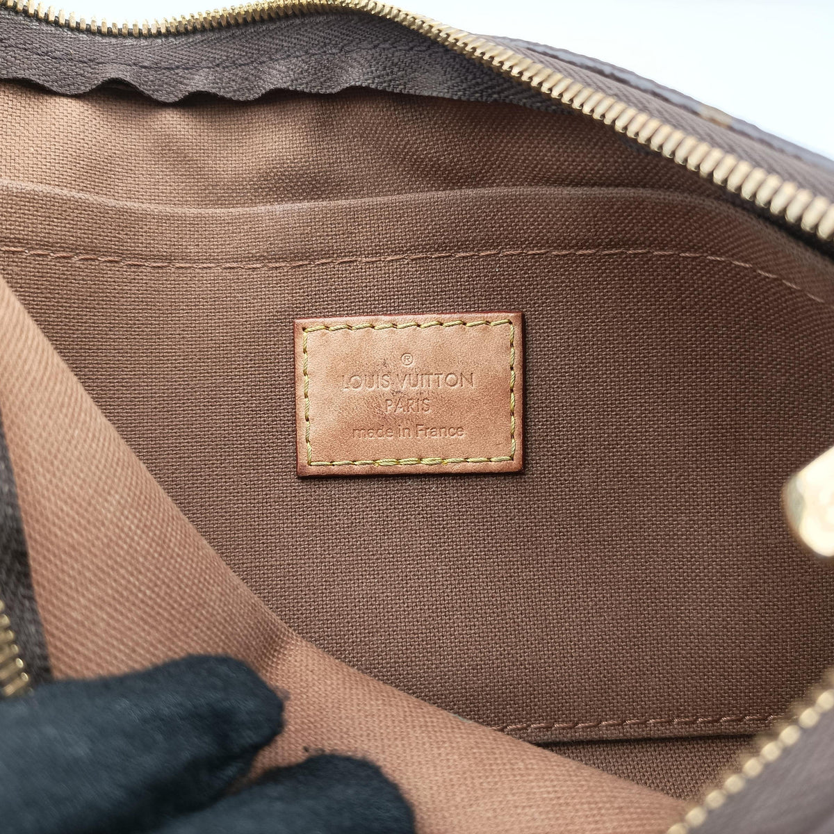 Pre-owned Louis Vuitton MULTI POCHETTE ACCESSOIRES brown×khaki Monogram Canvas M44813 shoulderbag | stylenewstar