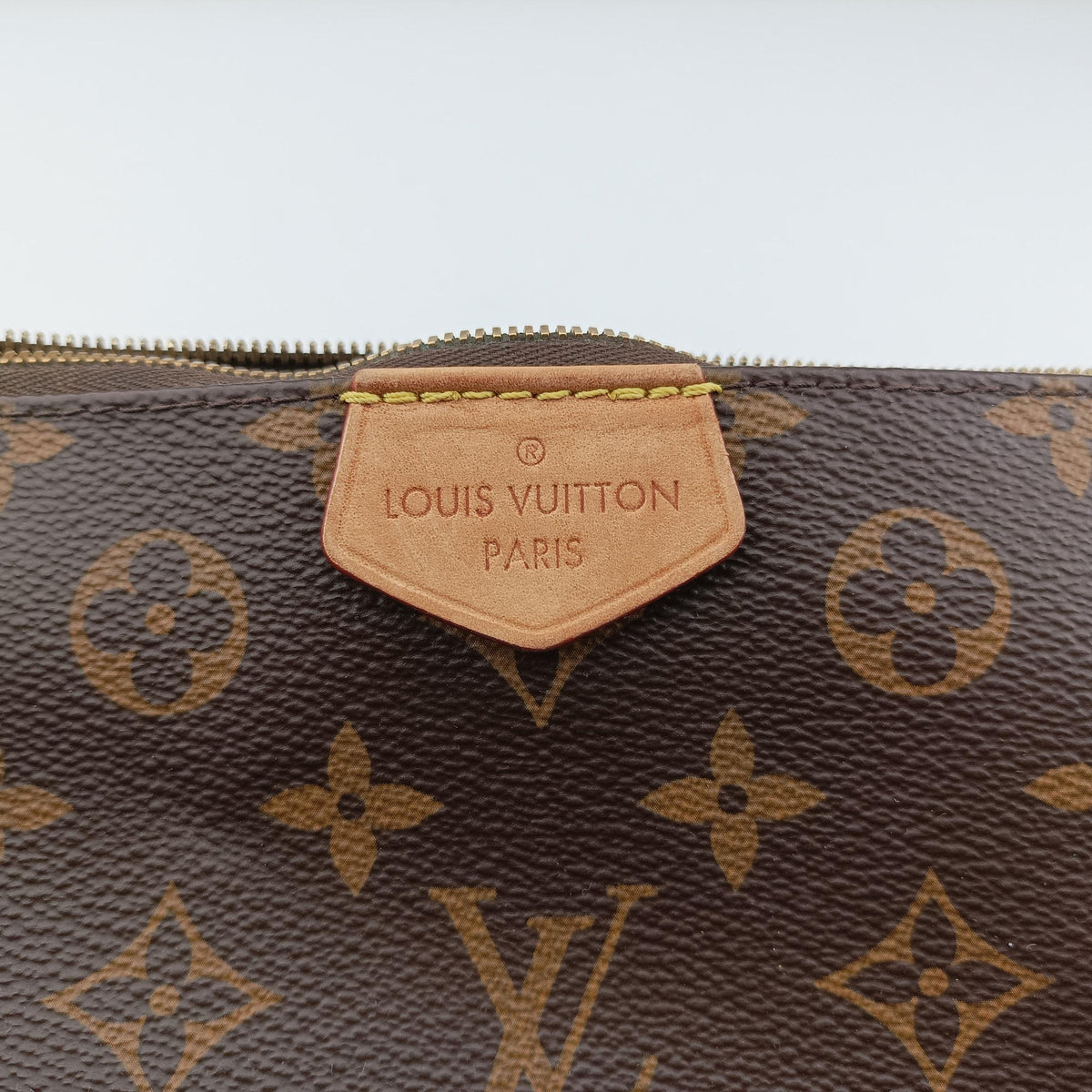 Pre-owned Louis Vuitton MULTI POCHETTE ACCESSOIRES brown×khaki Monogram Canvas M44813 shoulderbag | stylenewstar