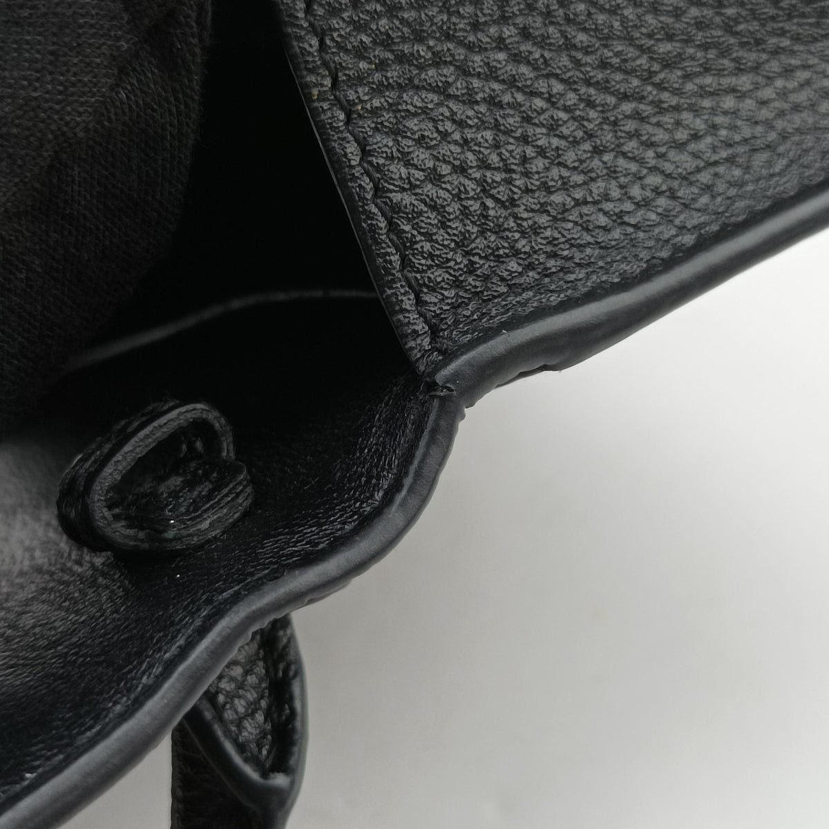 Pre-owned Balenciaga Hourglass Black Leather  shoulderbag | stylenewstar