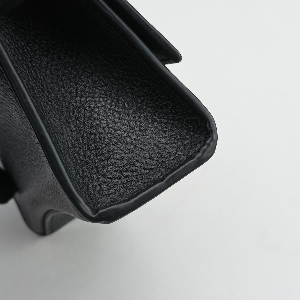 Pre-owned Balenciaga Hourglass Black Leather  shoulderbag | stylenewstar