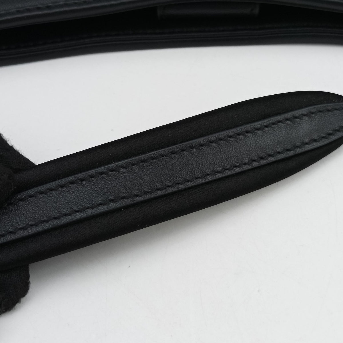 Pre-owned Gucci Horsebit Slim Black Leather 764191 shoulderbag | stylenewstar