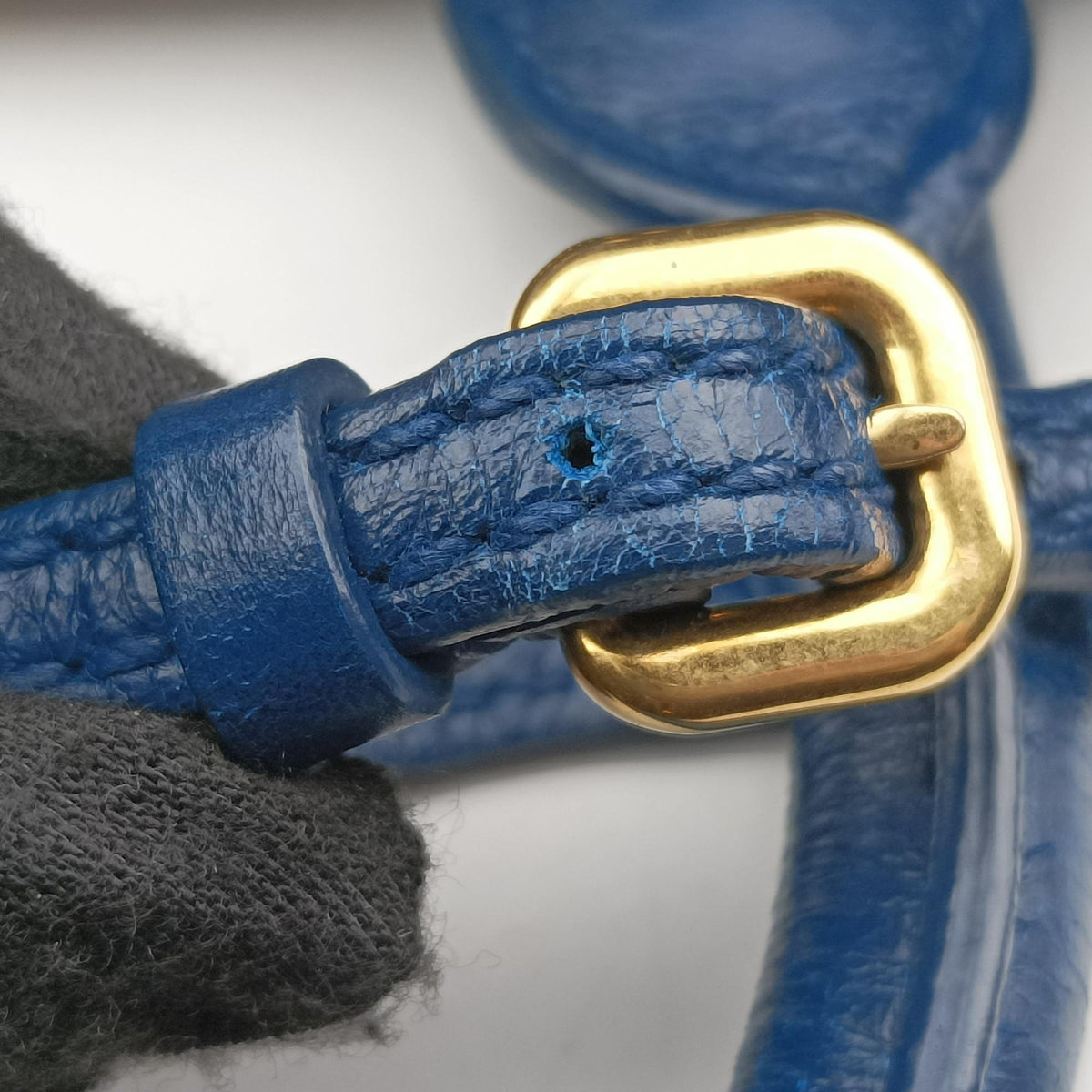Secondhand Miu Miu Vitello Shine Shopping Blue Leather  shoulderbag | stylenewstar