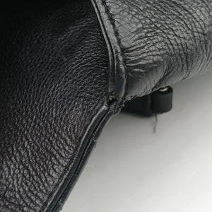 Pre-owned Yves Saint Laurent COLLEGE Black Leather 392738 shoulderbag | stylenewstar