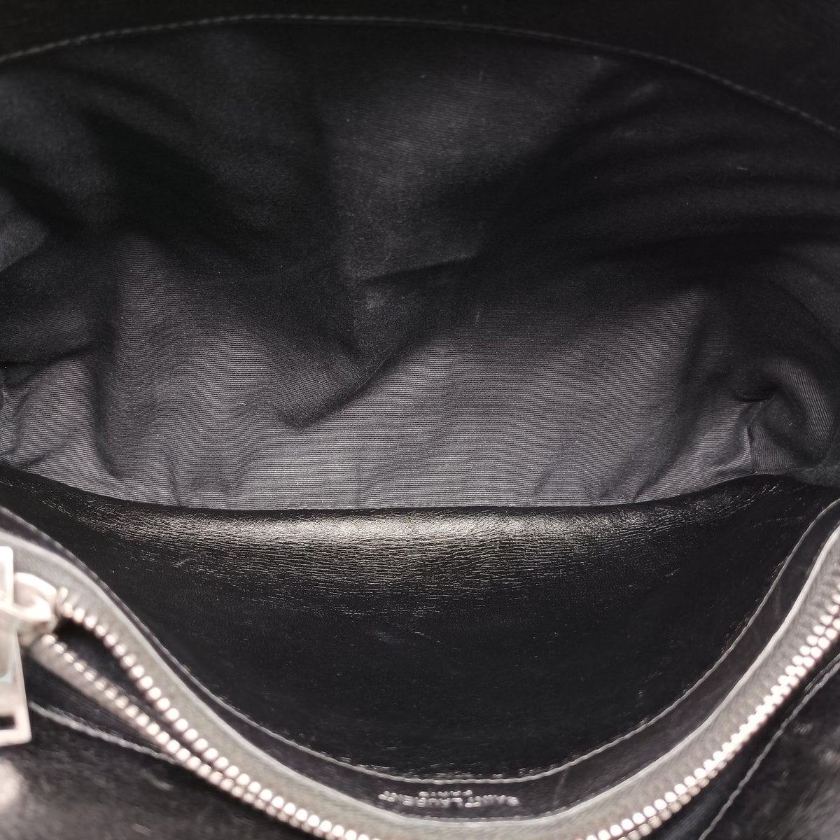 Pre-owned Yves Saint Laurent COLLEGE Black Leather 392738 shoulderbag | stylenewstar