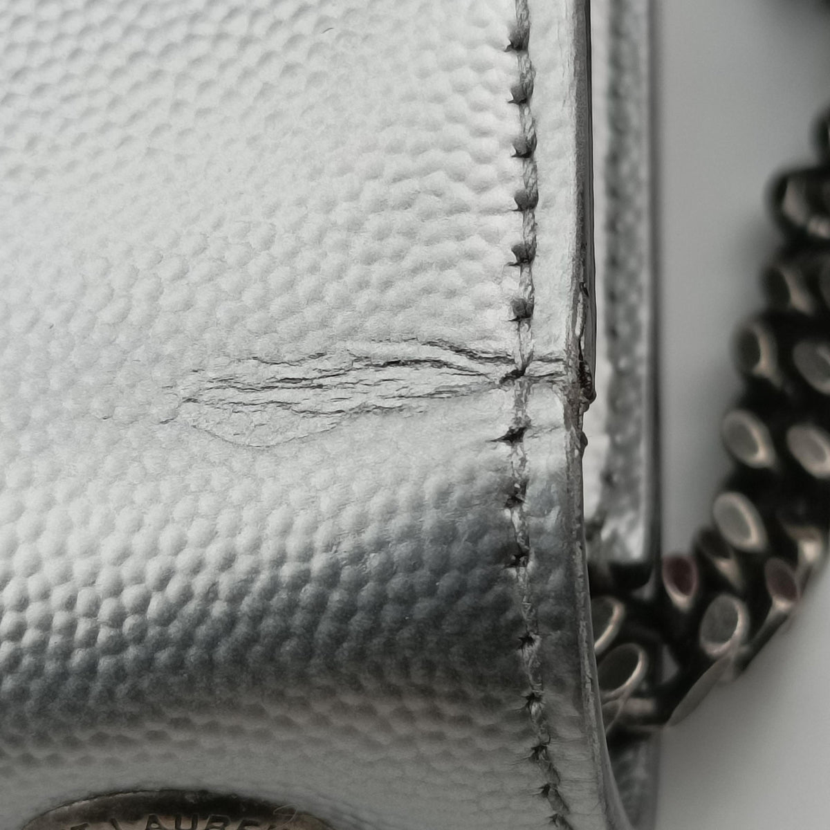 Vintage Yves Saint Laurent KATE Silver Leather 364021 shoulderbag | stylenewstar