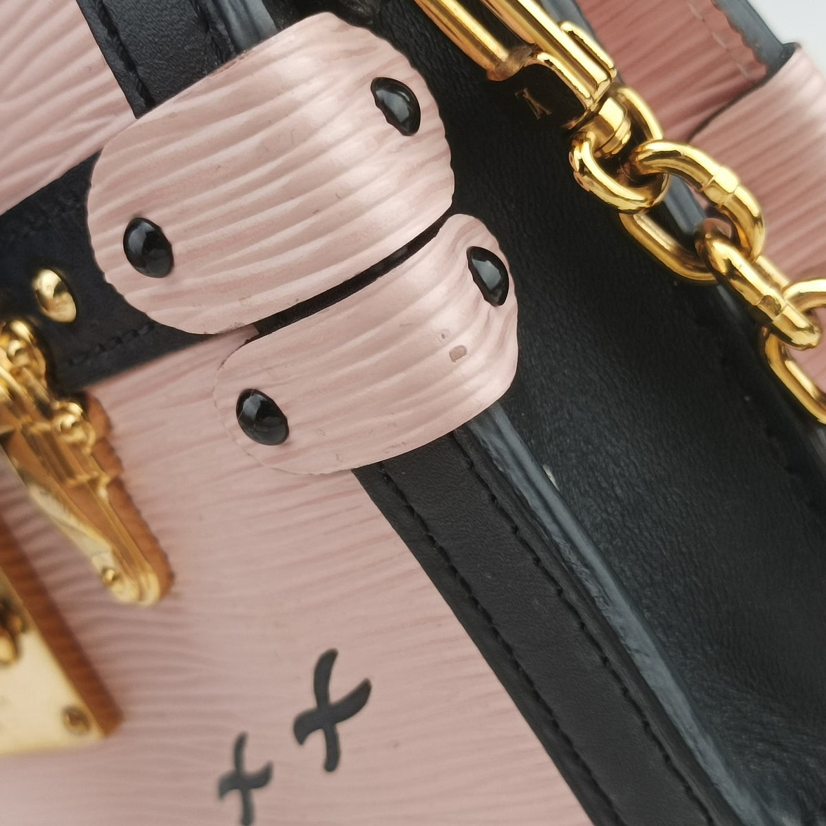 Vintage Louis Vuitton Trunk clutch Pink×Black Leather×Epi M53191 shoulderbag | stylenewstar