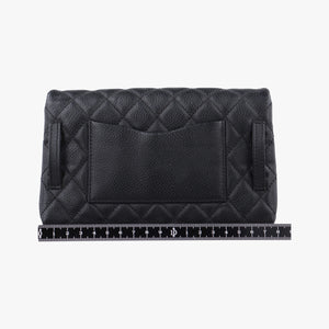 Secondhand Chanel Matelasse 2.55 Black pebbled U48753 bum bag/waist bag | stylenewstar