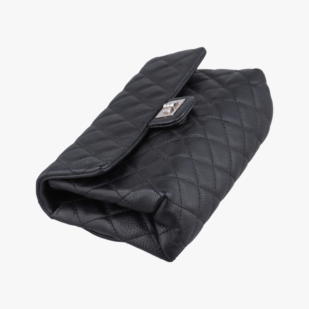 Secondhand Chanel Matelasse 2.55 Black pebbled U48753 bum bag/waist bag | stylenewstar