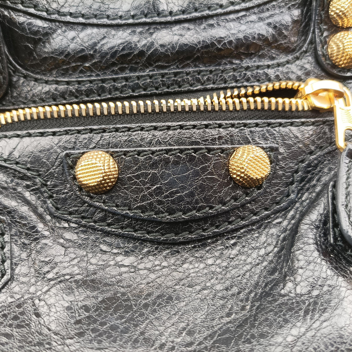 Secondhand Balenciaga Classic City Mini Black lambskin  shoulderbag | stylenewstar