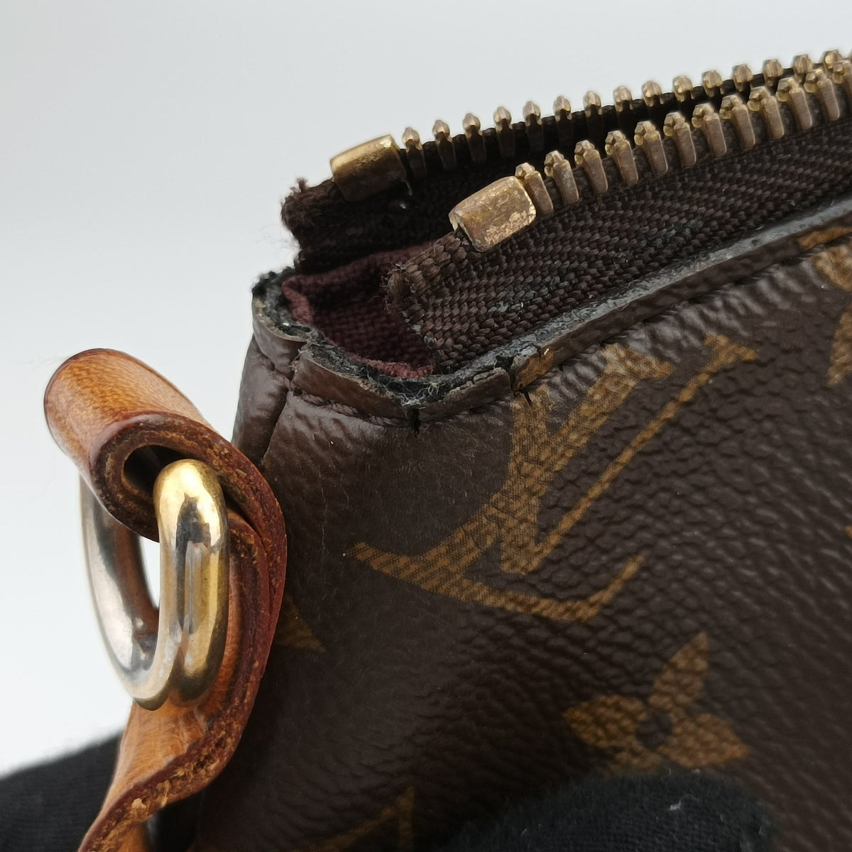 Pre-owned Louis Vuitton TURENNE MM Brown Monogram Canvas M48814 handbag | stylenewstar