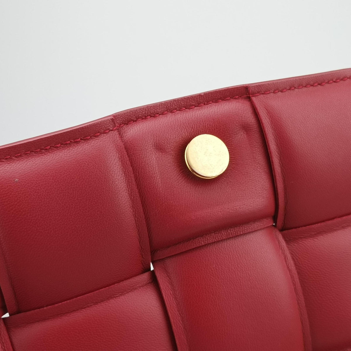 Secondhand Bottega Veneta Padded CASSETTE Red lambskin  shoulderbag | stylenewstar
