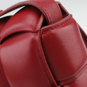 Secondhand Bottega Veneta Padded CASSETTE Red lambskin  shoulderbag | stylenewstar