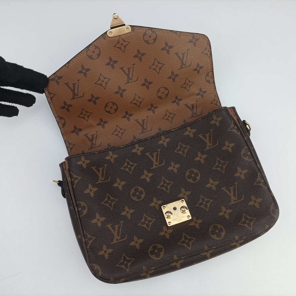 Pre-owned Louis Vuitton Pochette Metis MM Brown Monogram Reverse canvas M44876 shoulderbag | stylenewstar