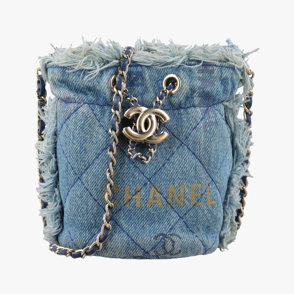 Vintage Chanel Matelasse Mini Bucket Blue Denim AP2603 shoulderbag | stylenewstar