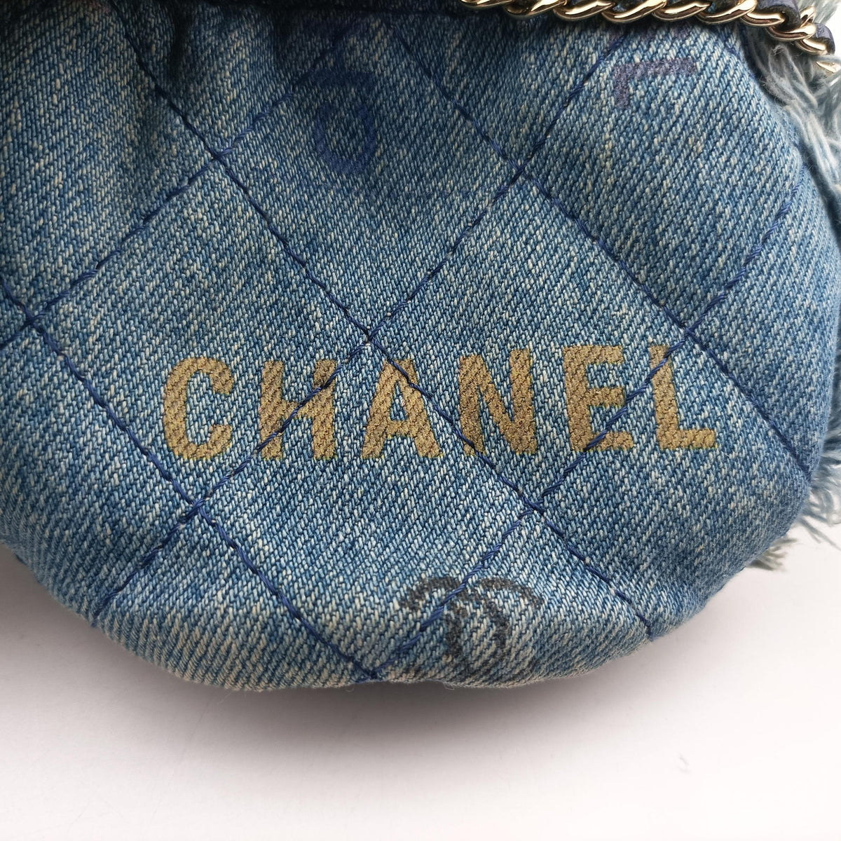 Vintage Chanel Matelasse Mini Bucket Blue Denim AP2603 shoulderbag | stylenewstar