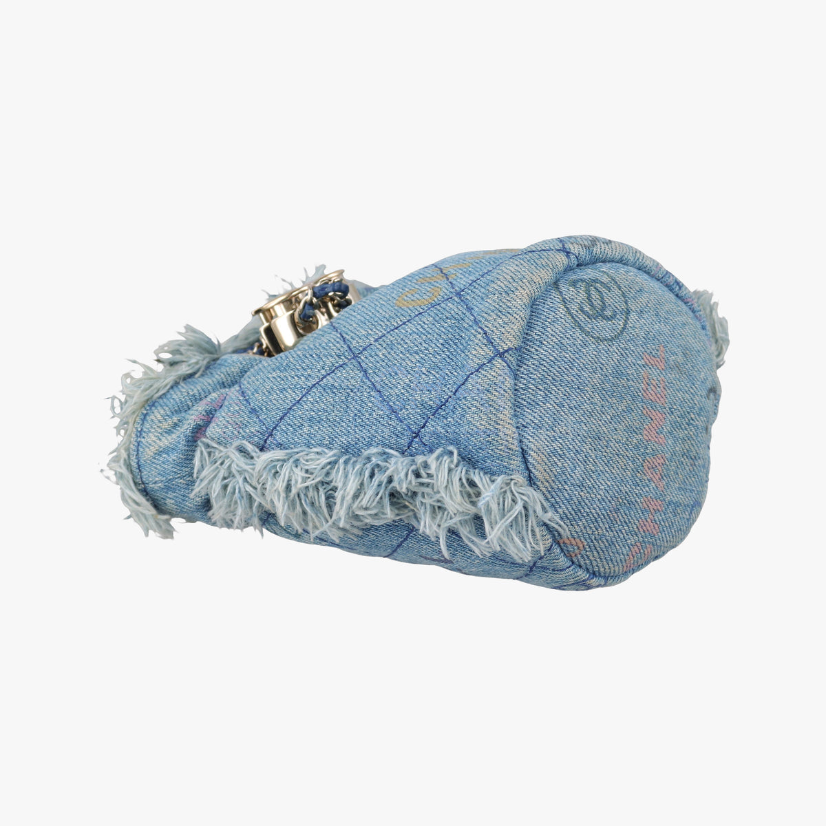 Vintage Chanel Matelasse Mini Bucket Blue Denim AP2603 shoulderbag | stylenewstar